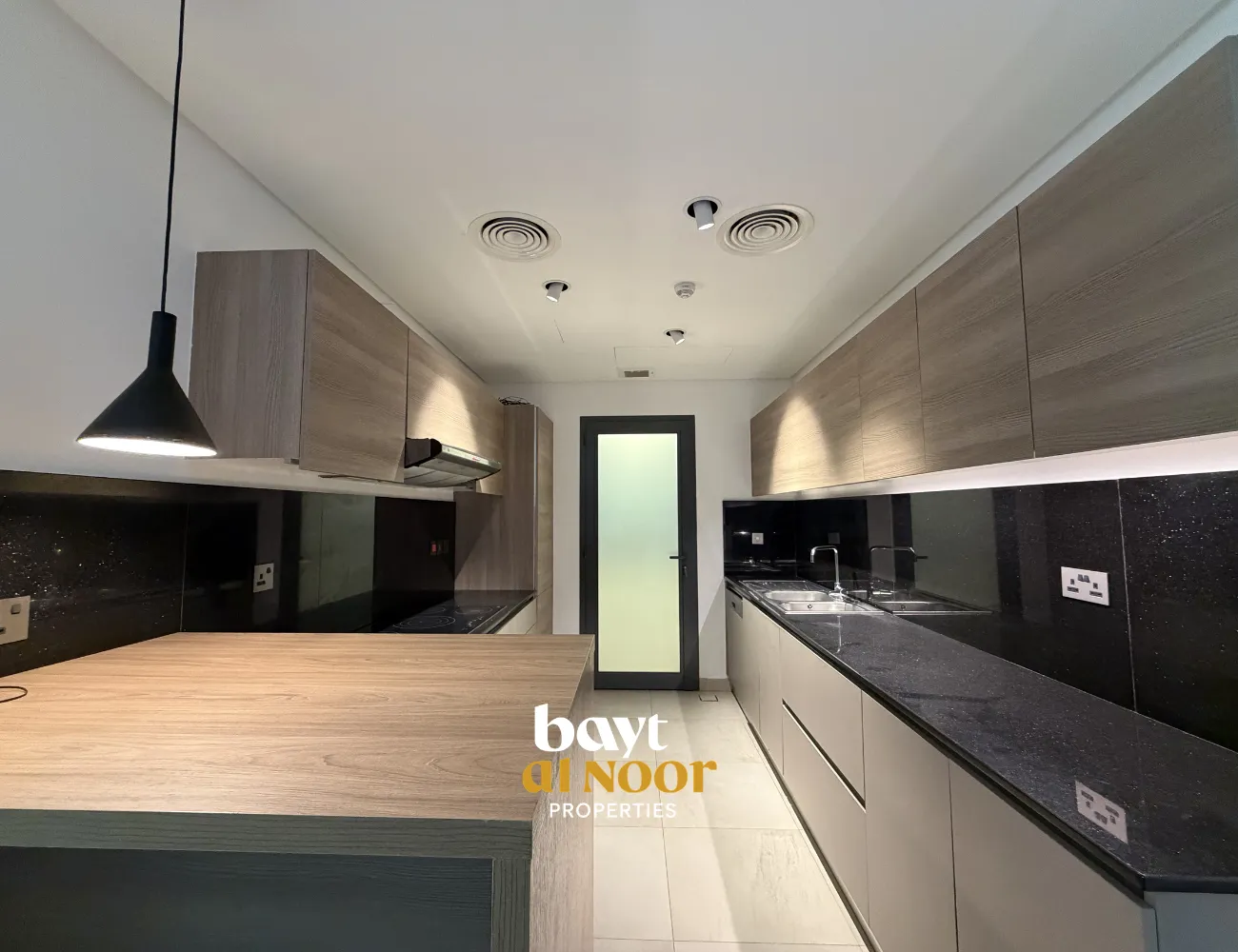For Rent: Furnished 3-Bedroom Flat on 4th Floor with Underground Parking in Muscat Hills | REF HO3066