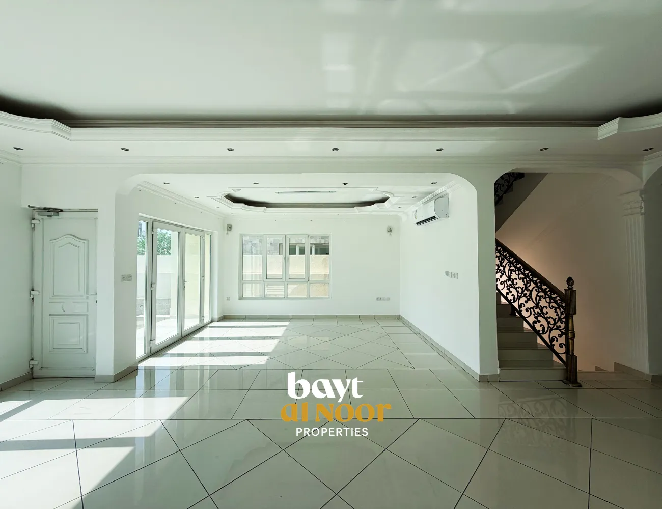 For Rent: Spacious 4-Bedroom Villa in Azaiba North | REF KT5034