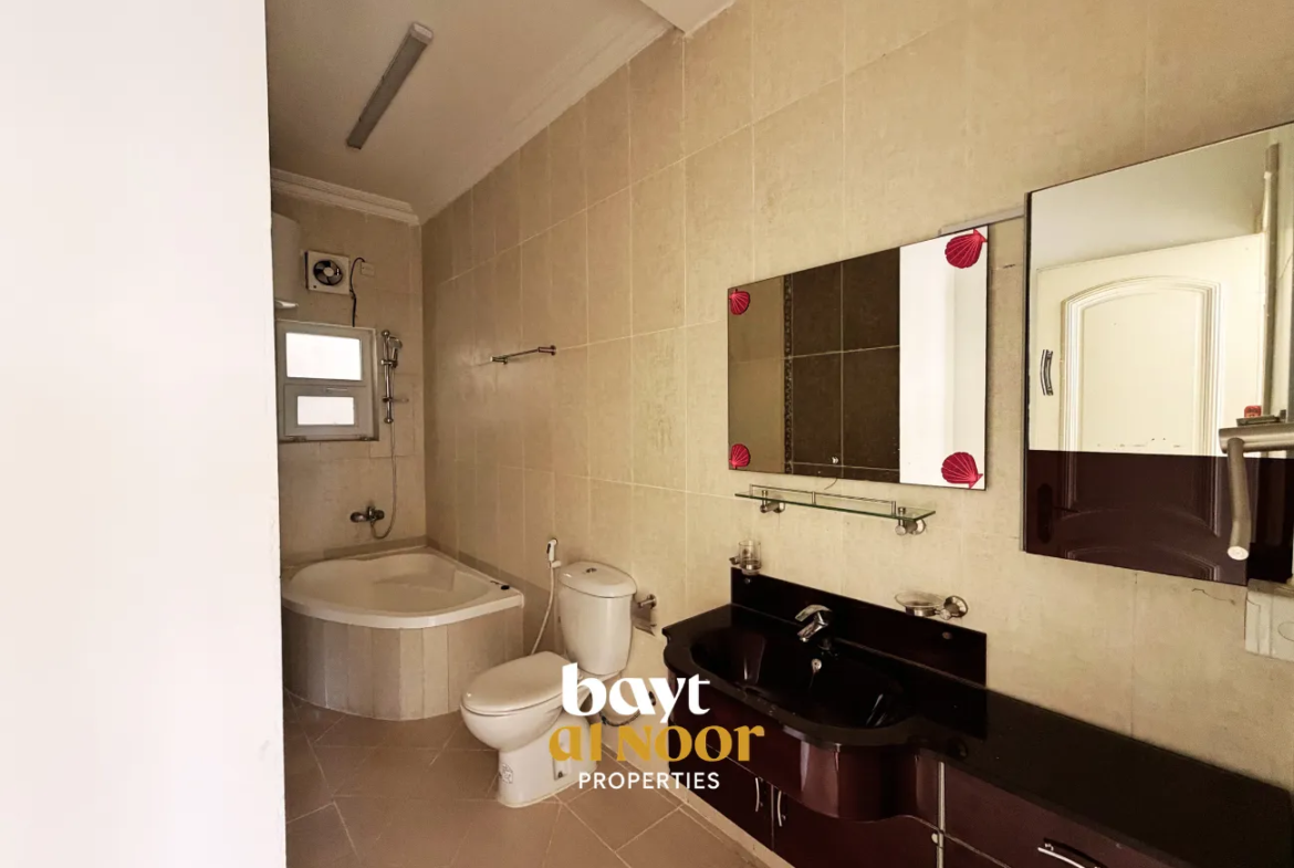 For Rent: Spacious 4-Bedroom Villa in Azaiba North | REF KT5034