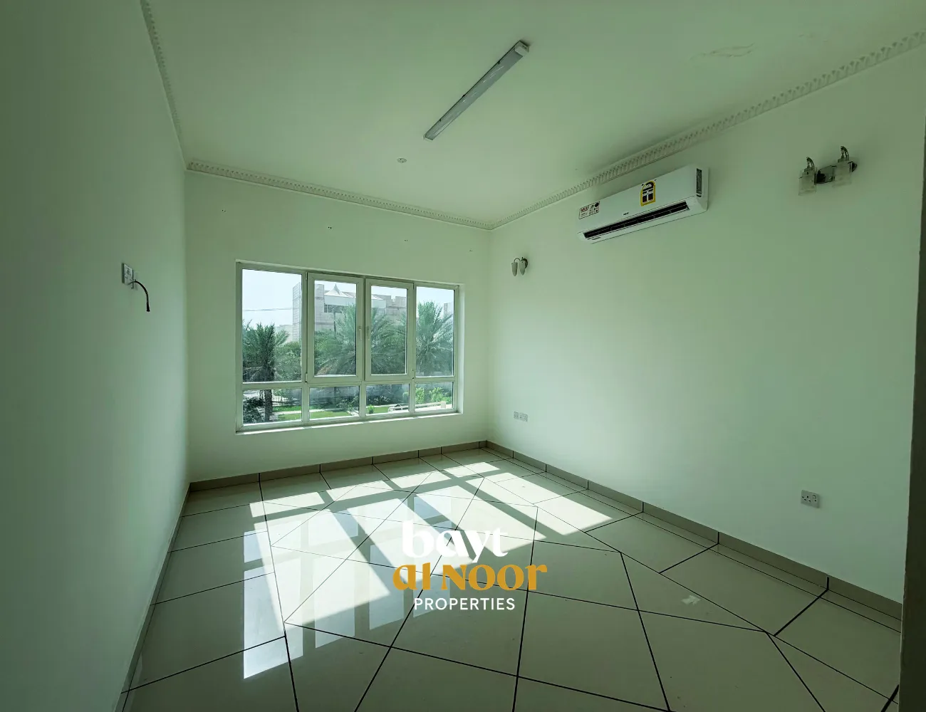 For Rent: Spacious 4-Bedroom Villa in Azaiba North | REF KT5034