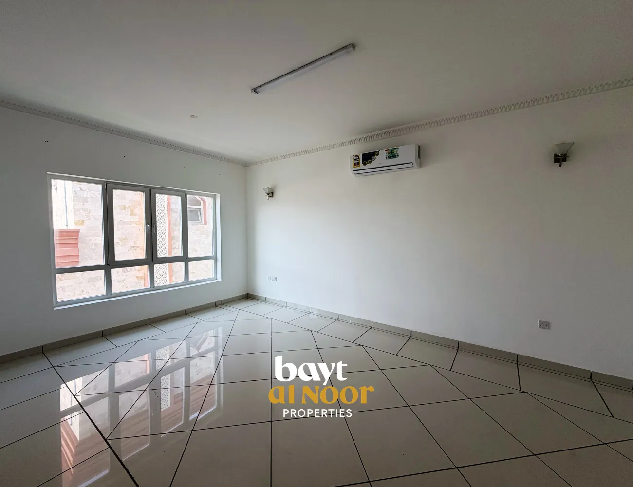 For Rent: Spacious 4-Bedroom Villa in Azaiba North | REF KT5034