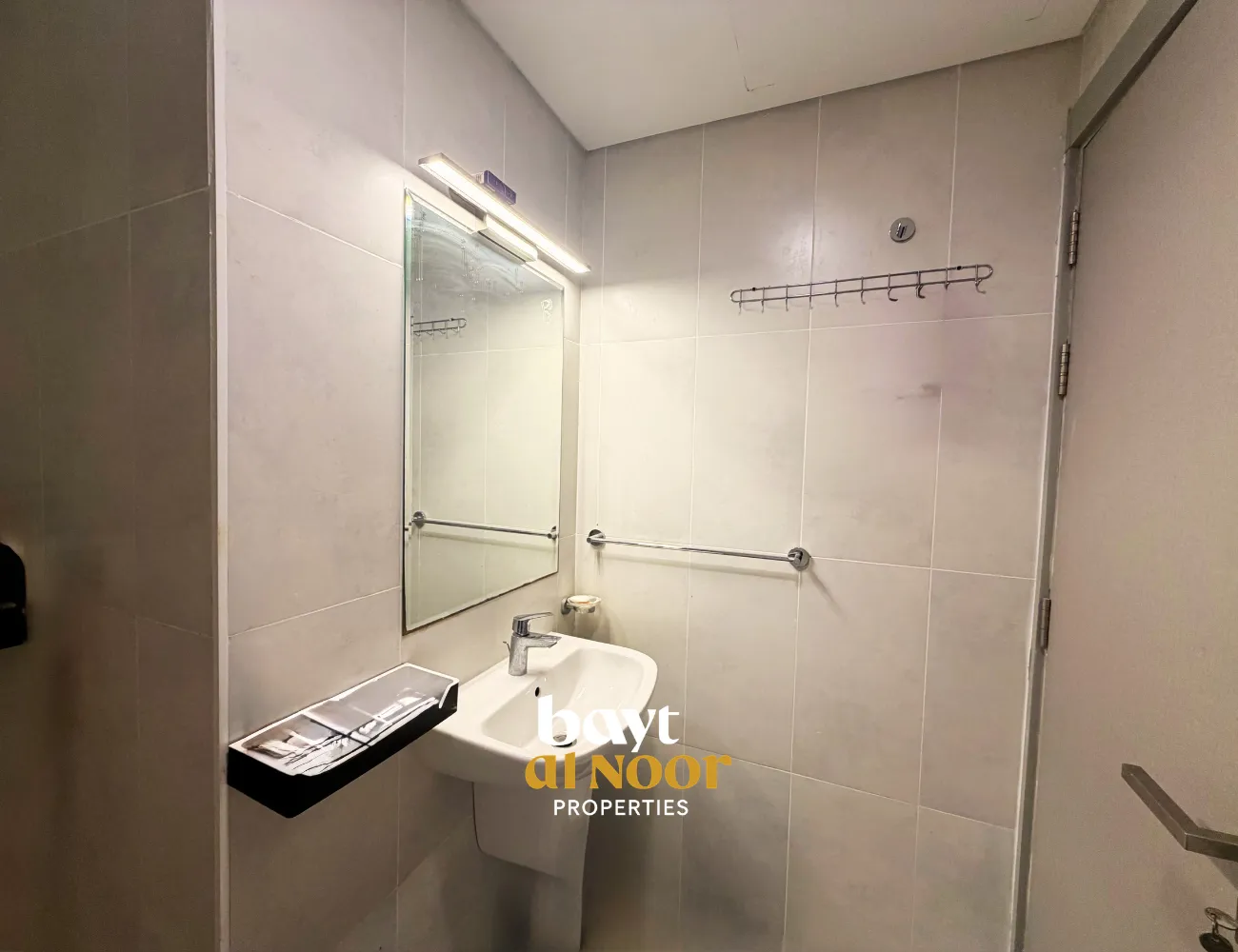 For Sale: Cozy 1+1 Bedroom Flat in Prime Location Azaiba North | REF KT5030