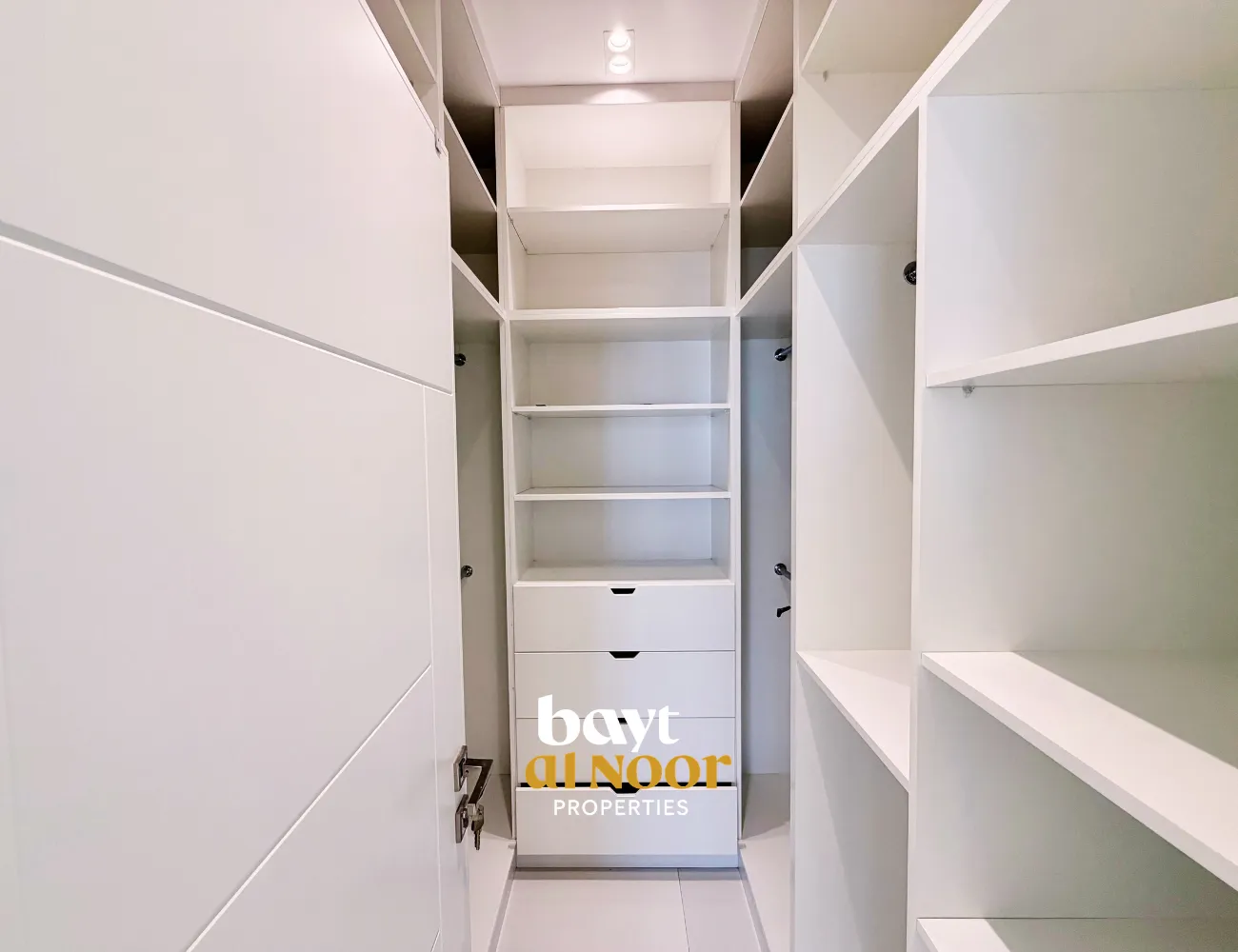 For Rent: Spacious 2-Bedroom Penthouse Flat with Sea View in Qurum 29 | REF KT5031