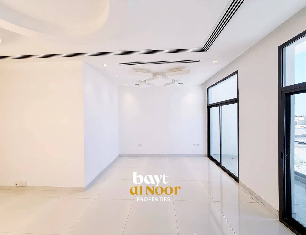 For Rent: Spacious 2-Bedroom Penthouse Flat with Sea View in Qurum 29 | REF KT5031