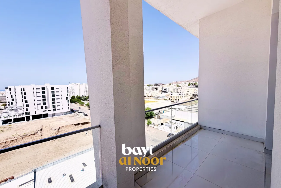 For Rent: Spacious 2-Bedroom Penthouse Flat with Sea View in Qurum 29 | REF KT5031