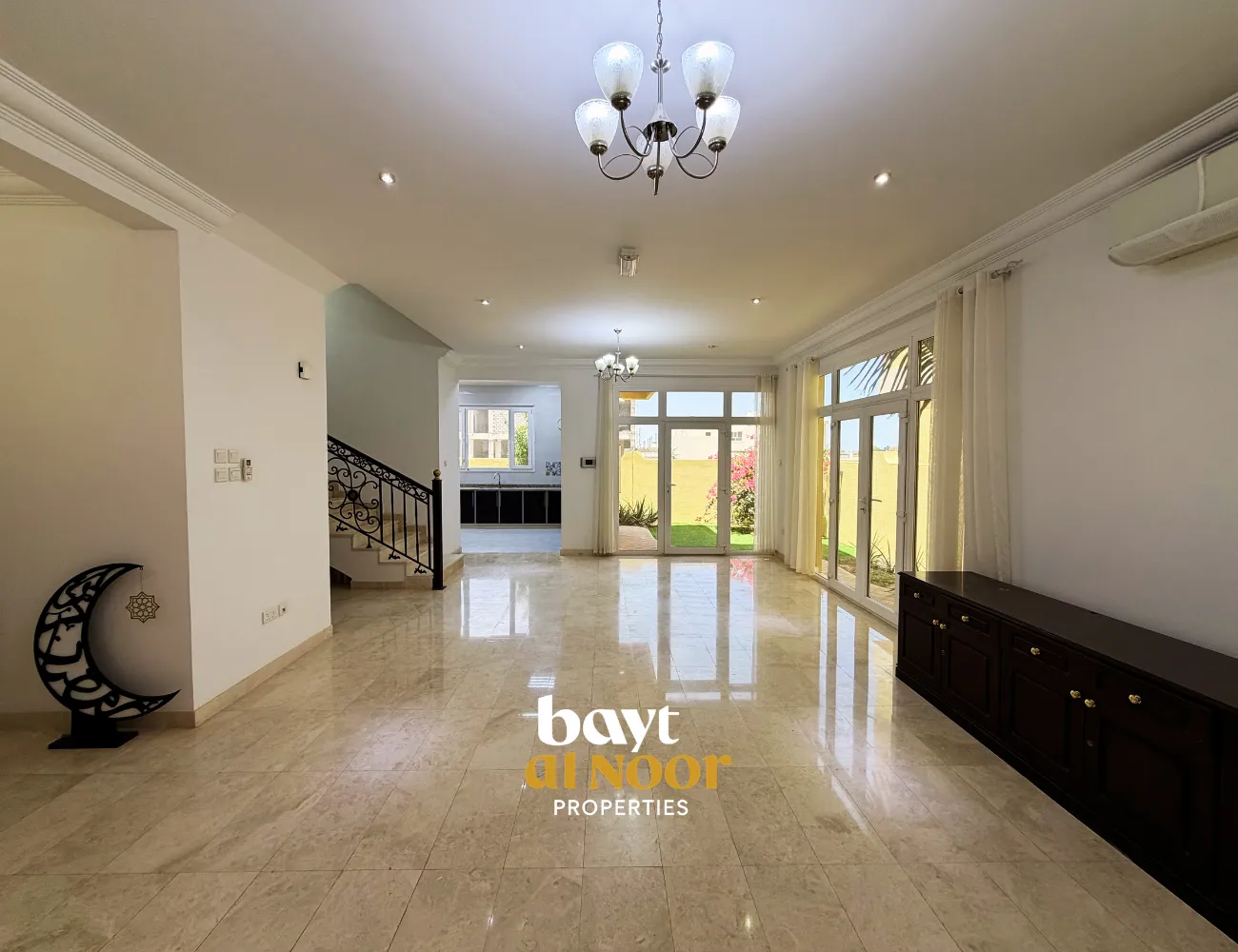 For Rent: Spacious 3+1 Bedroom Townhouse in Seeb | REF KT5035