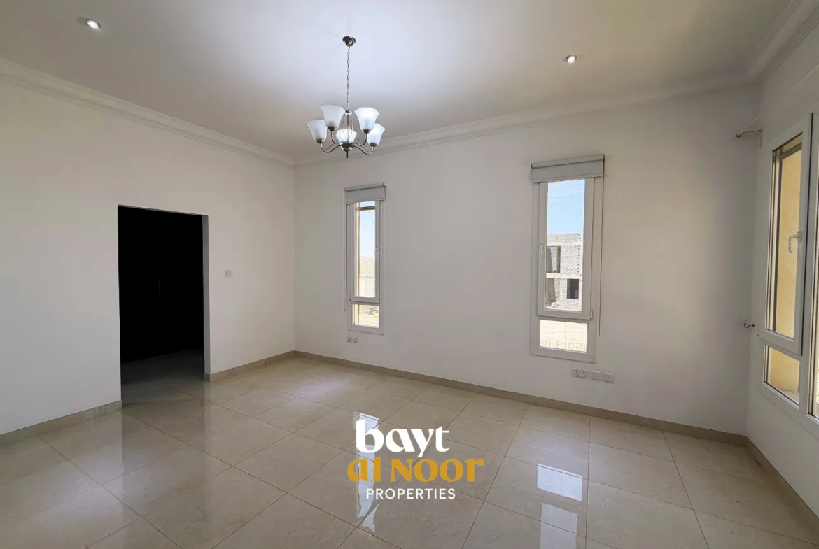 For Rent: Spacious 3+1 Bedroom Townhouse in Seeb | REF KT5035