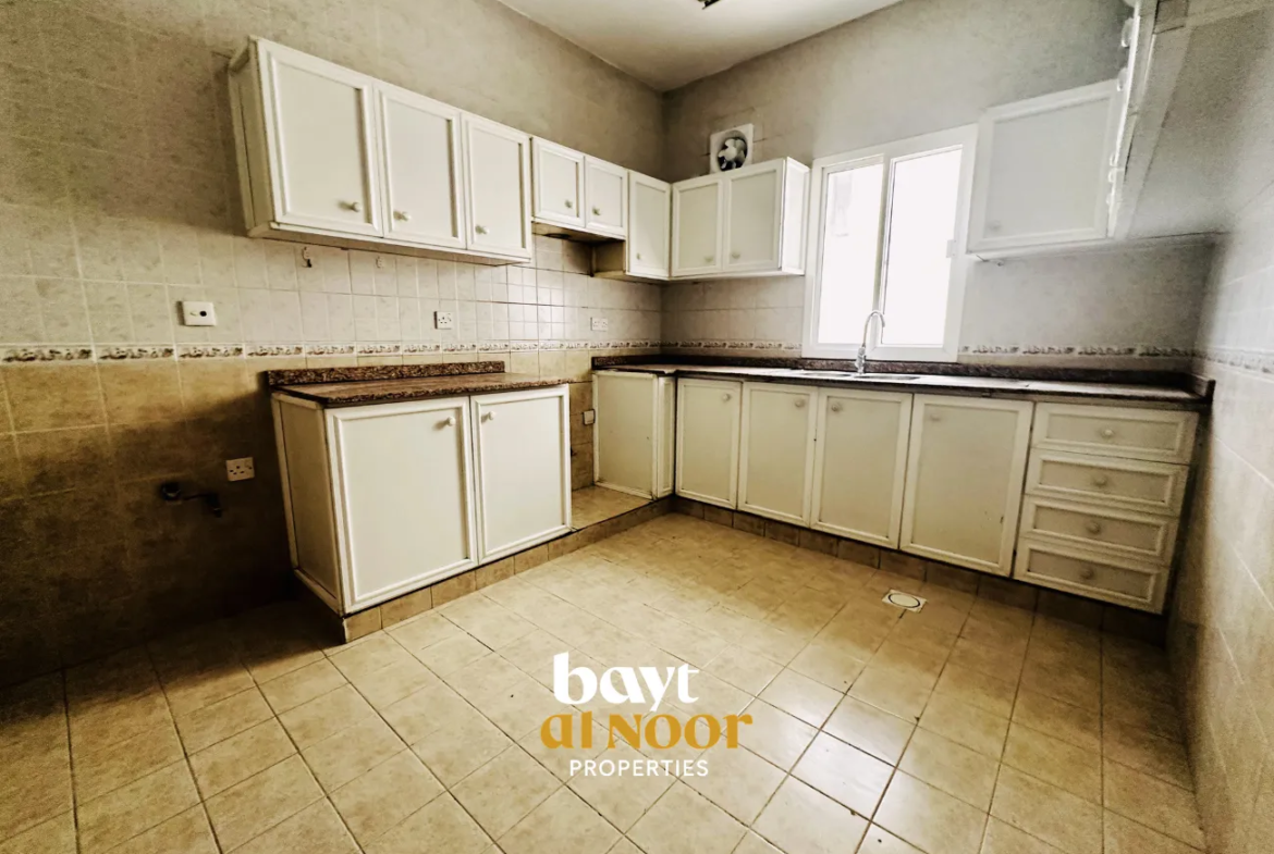 For Sale: Affordable 3+1 Bedroom Villa in Al Mawaleh South | REF SS3046