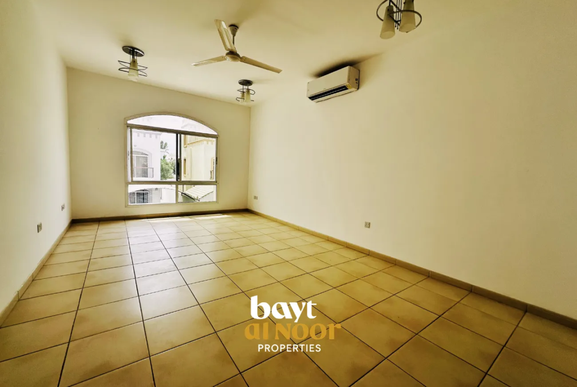 For Sale: Affordable 3+1 Bedroom Villa in Al Mawaleh South | REF SS3046
