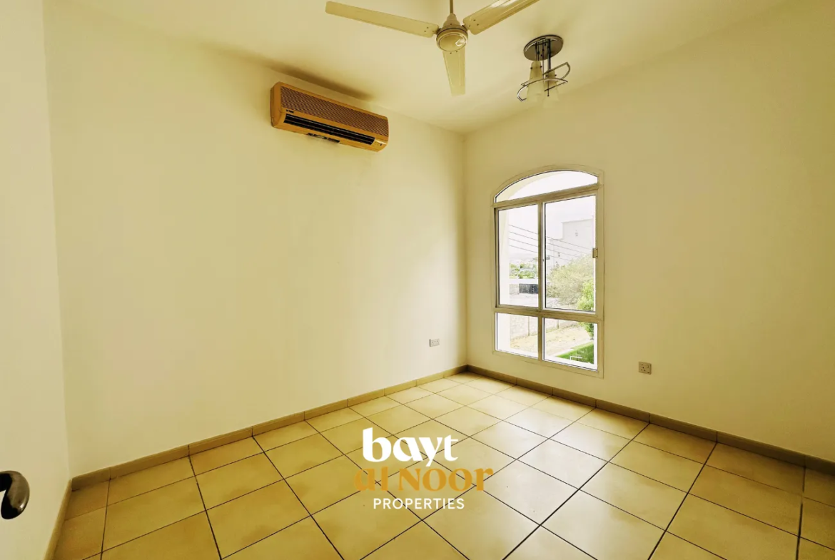 For Sale: Affordable 3+1 Bedroom Villa in Al Mawaleh South | REF SS3046