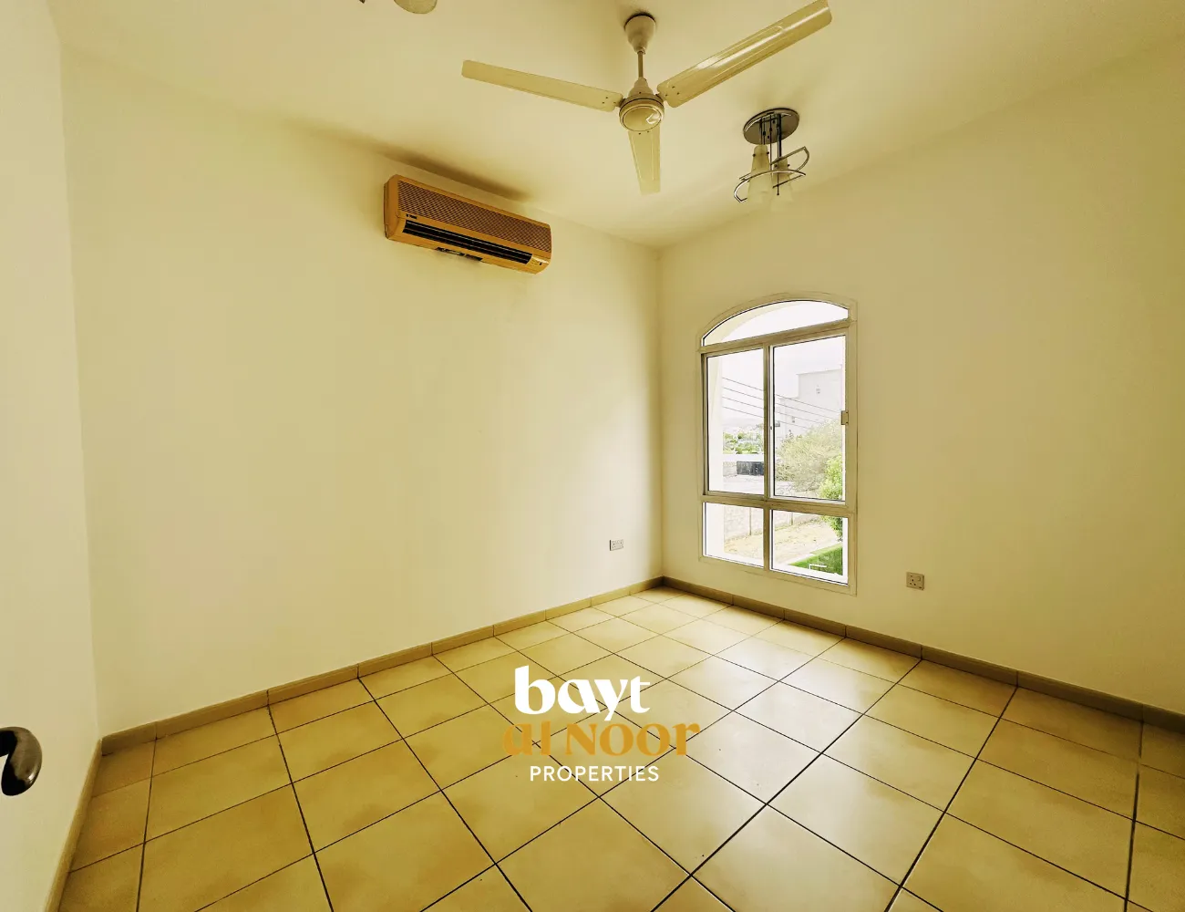 For Sale: Affordable 3+1 Bedroom Villa in Al Mawaleh South | REF SS3046