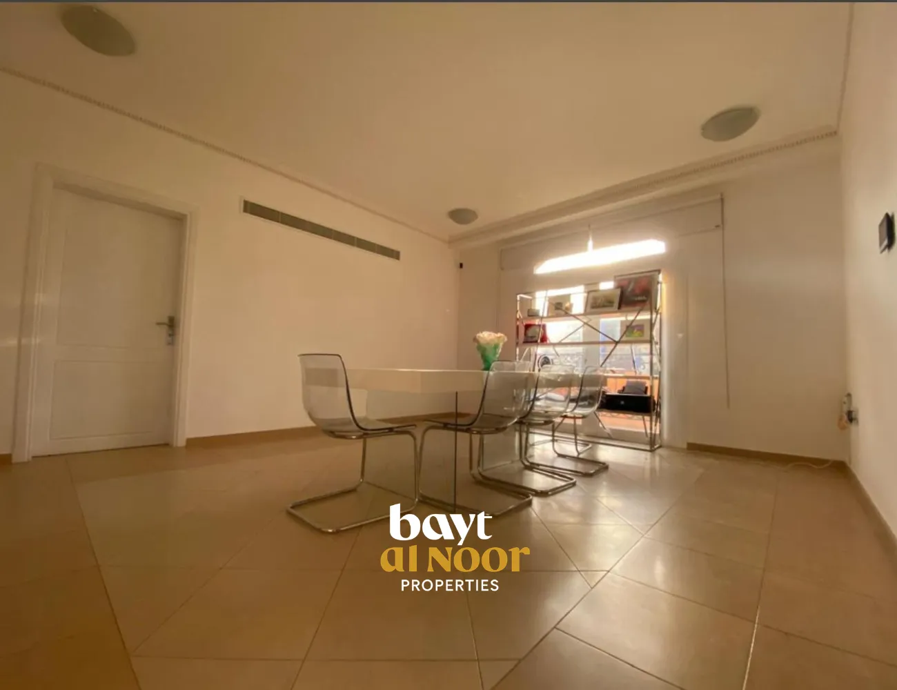 For Rent: Spacious 5+1 Bedroom Villa with Ample Parking in Azaiba | REF SS3049