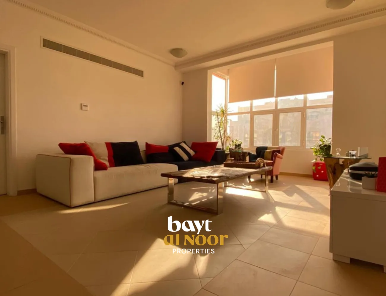 For Rent: Spacious 5+1 Bedroom Villa with Ample Parking in Azaiba | REF SS3049