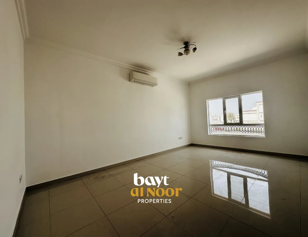 For Rent: Spacious 5+1 Bedroom Villa in Al Mawaleh North | REF SS3050
