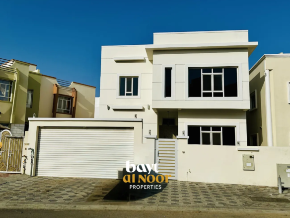 For Sale: Spacious 4+1 Bedroom Villa on Large Plot in Al Khoud (Hay Al Kawther) | REF SS3056