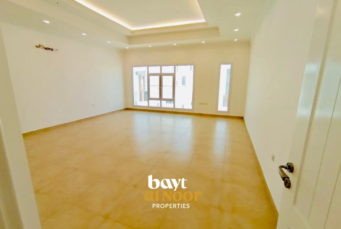 For Sale: Spacious 4+1 Bedroom Villa on Large Plot in Al Khoud (Hay Al Kawther) | REF SS3056