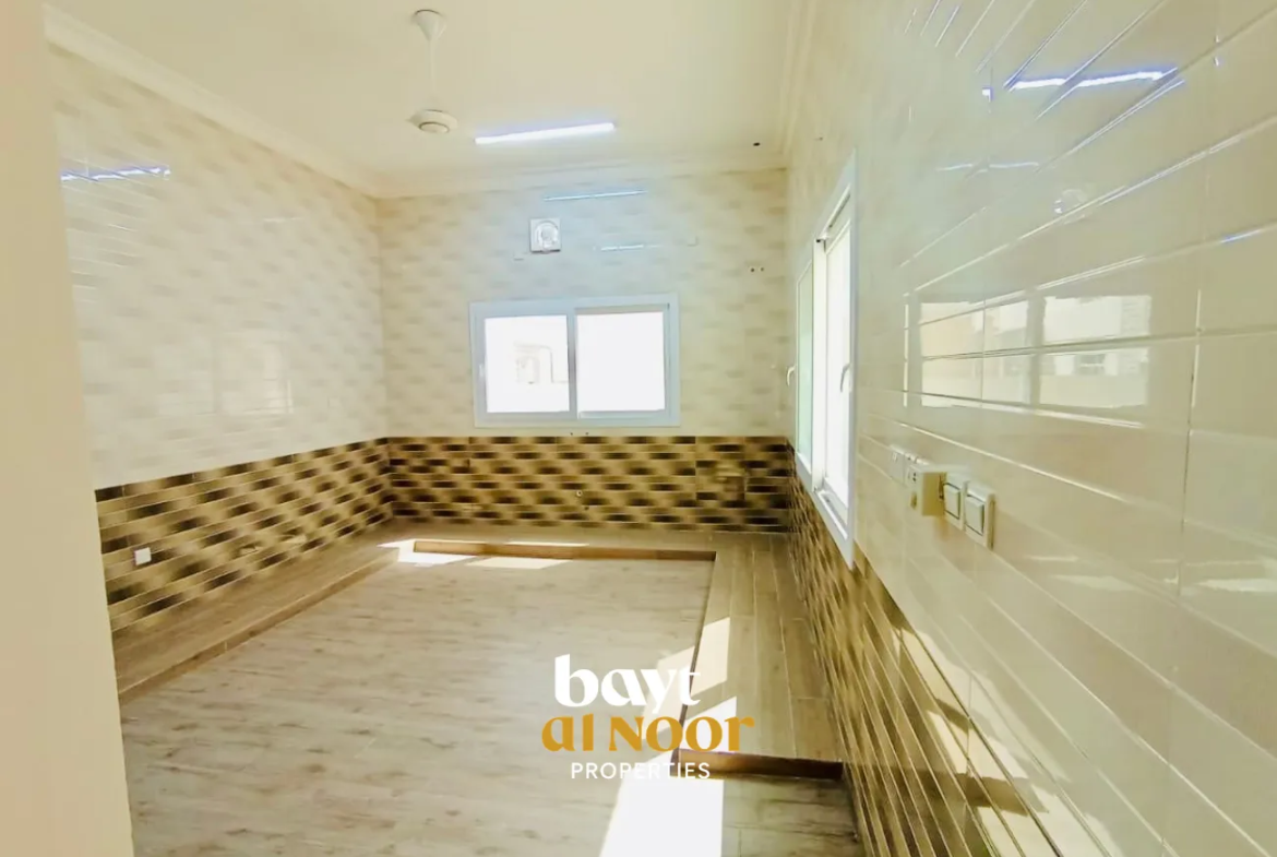 For Sale: Spacious 4+1 Bedroom Villa on Large Plot in Al Khoud (Hay Al Kawther) | REF SS3056