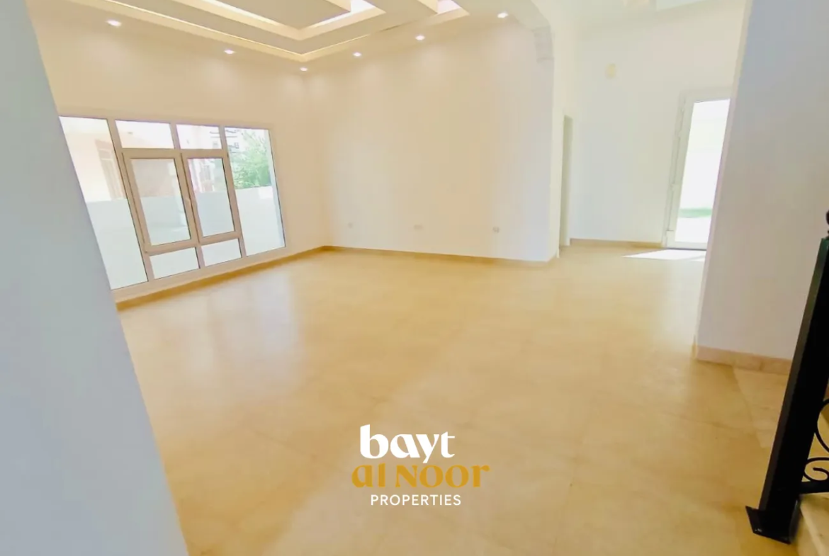 For Sale: Spacious 4+1 Bedroom Villa on Large Plot in Al Khoud (Hay Al Kawther) | REF SS3056