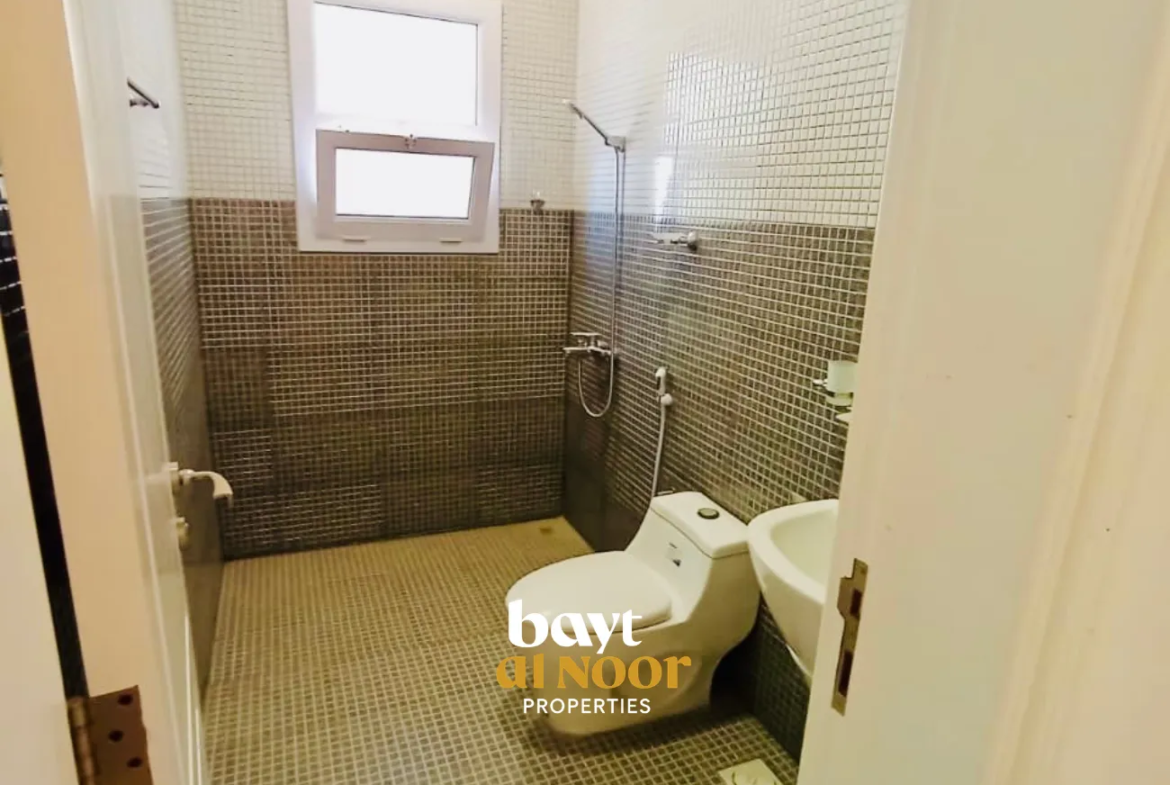 For Sale: Spacious 4+1 Bedroom Villa on Large Plot in Al Khoud (Hay Al Kawther) | REF SS3056