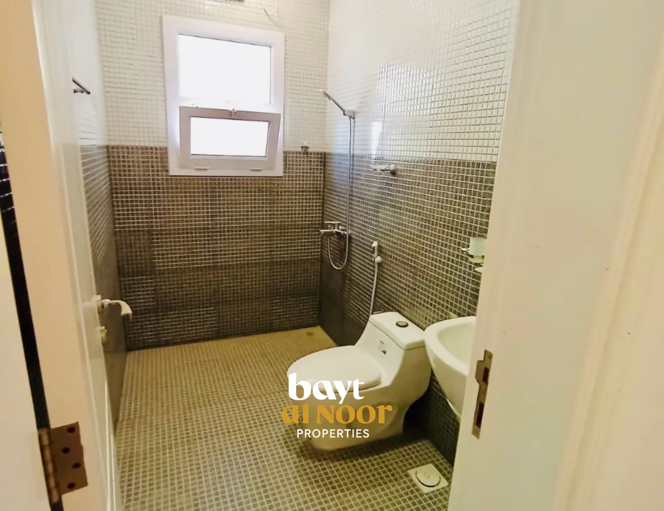 For Sale: Spacious 4+1 Bedroom Villa on Large Plot in Al Khoud (Hay Al Kawther) | REF SS3056