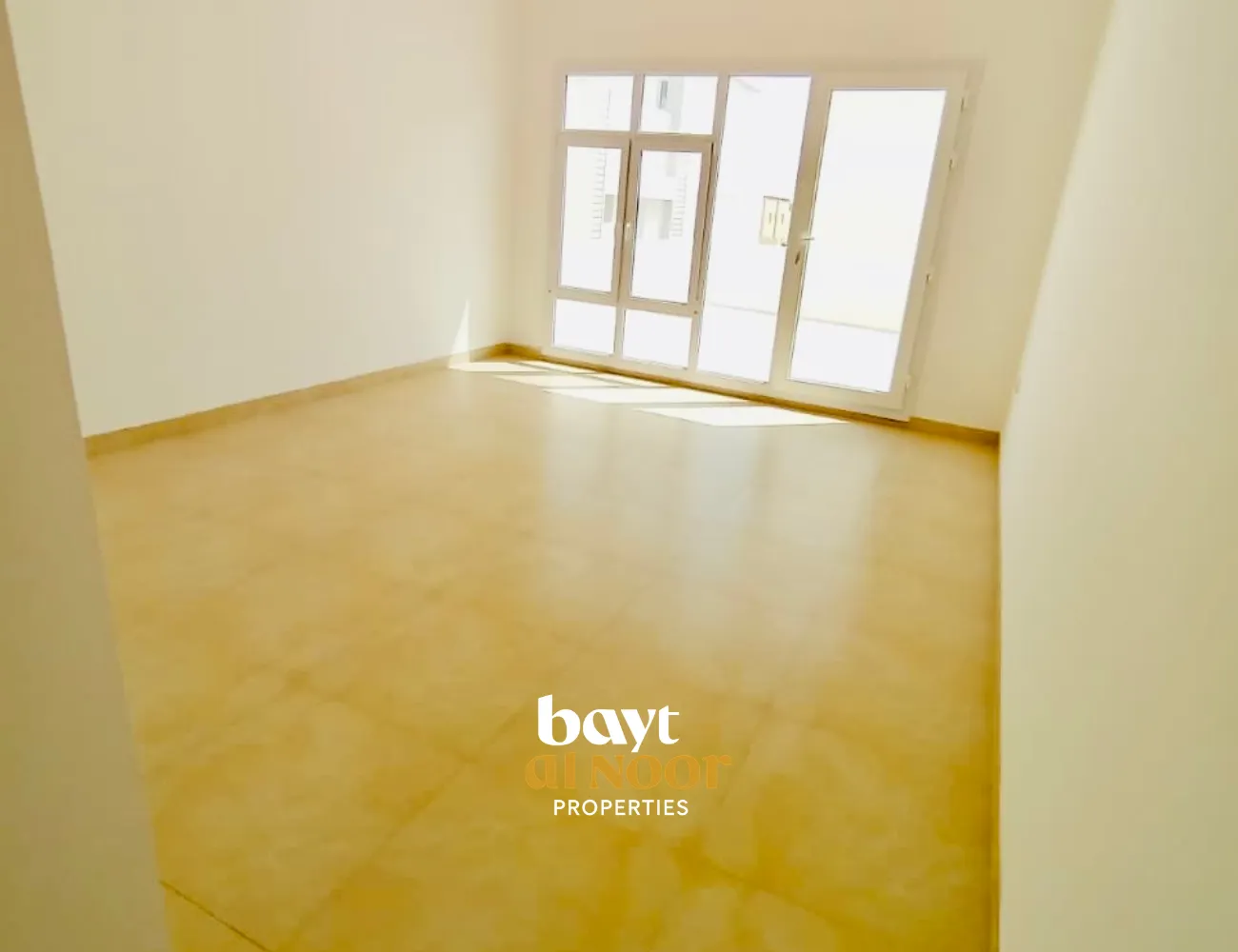 For Sale: Spacious 4+1 Bedroom Villa on Large Plot in Al Khoud (Hay Al Kawther) | REF SS3056