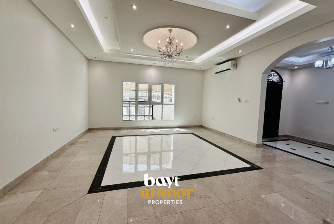 For Rent: Spacious 6-Bedroom Villa with Multiple Parking | REF SS3059