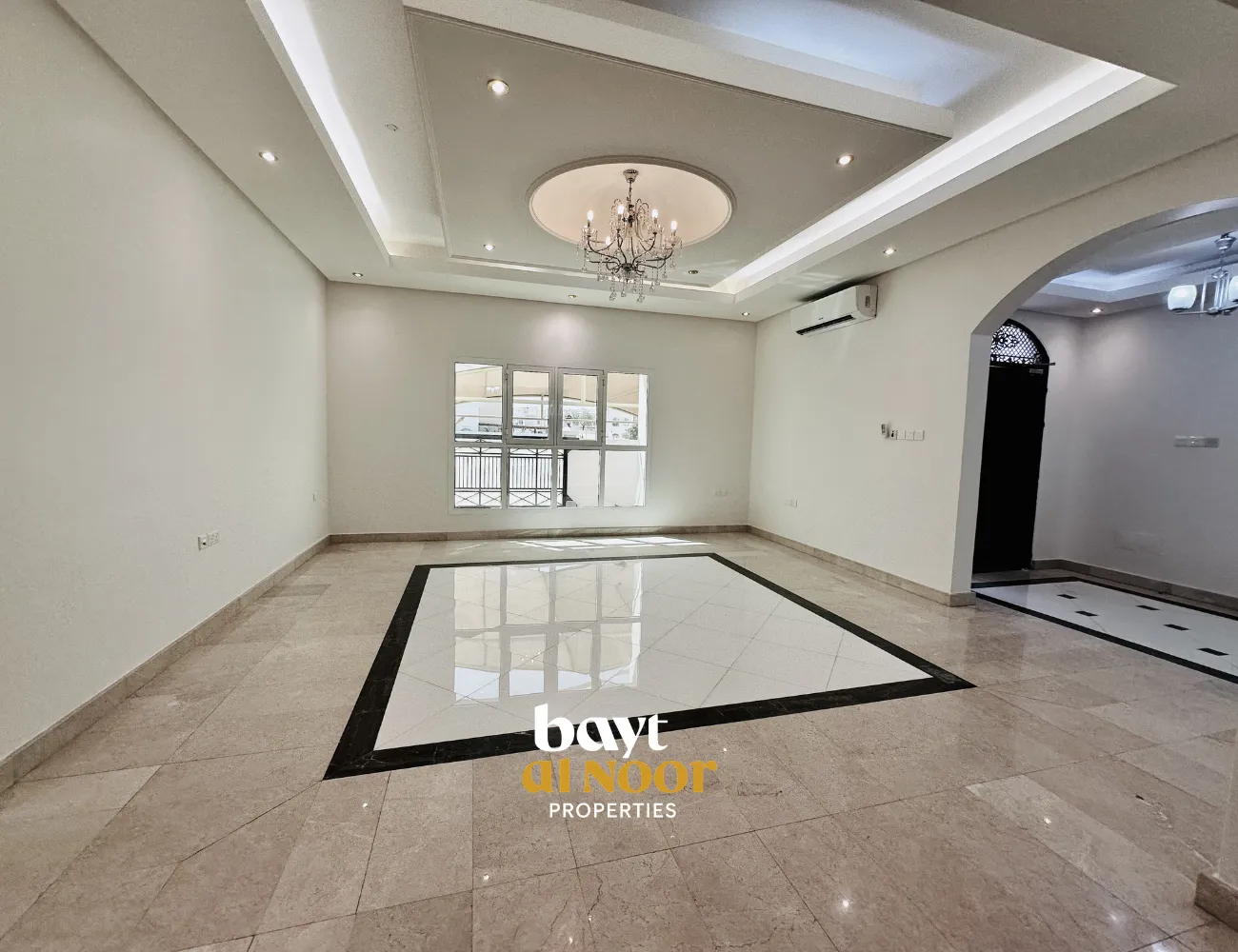 For Rent: Spacious 6-Bedroom Villa with Multiple Parking | REF SS3059
