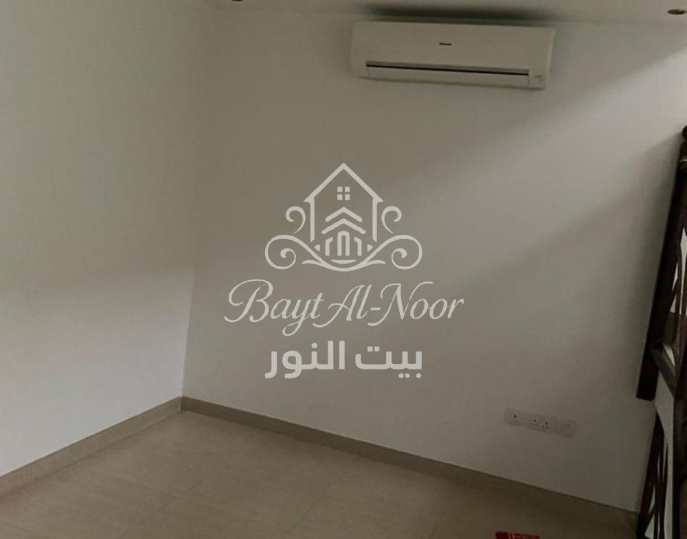 For Sale : Home for Large Families – 6 Bedrooms & Great Shared Spaces – Azaiba North I REF WT2117