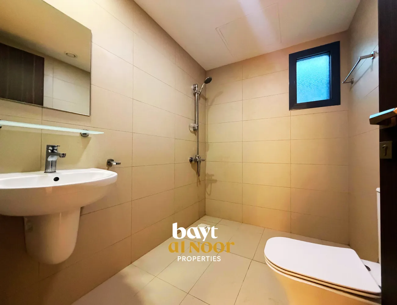 For Rent: Affordable 2-Bedroom Flat in Al Mawaleh North | REF KT5041