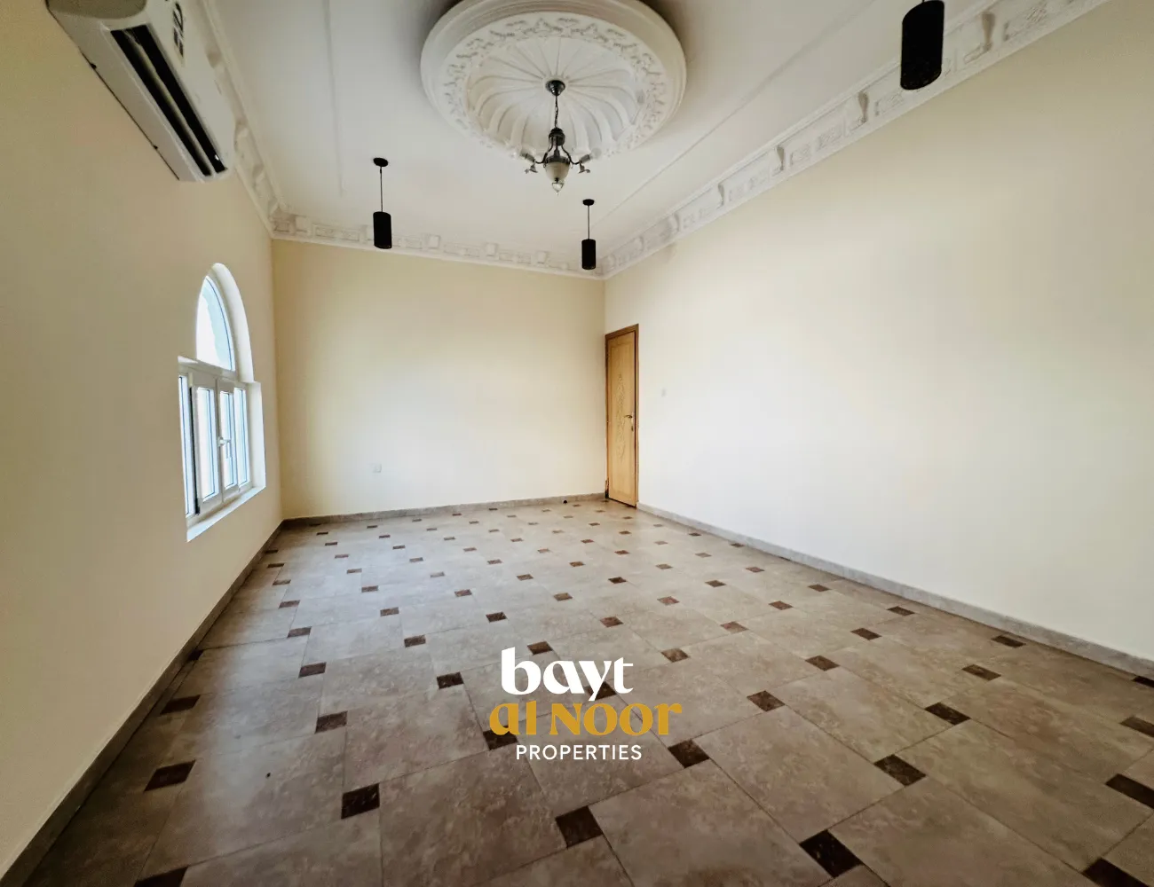 For Rent: Standalone 3+1 Bedroom Villa with Ample Covered Parking | REF SS3066