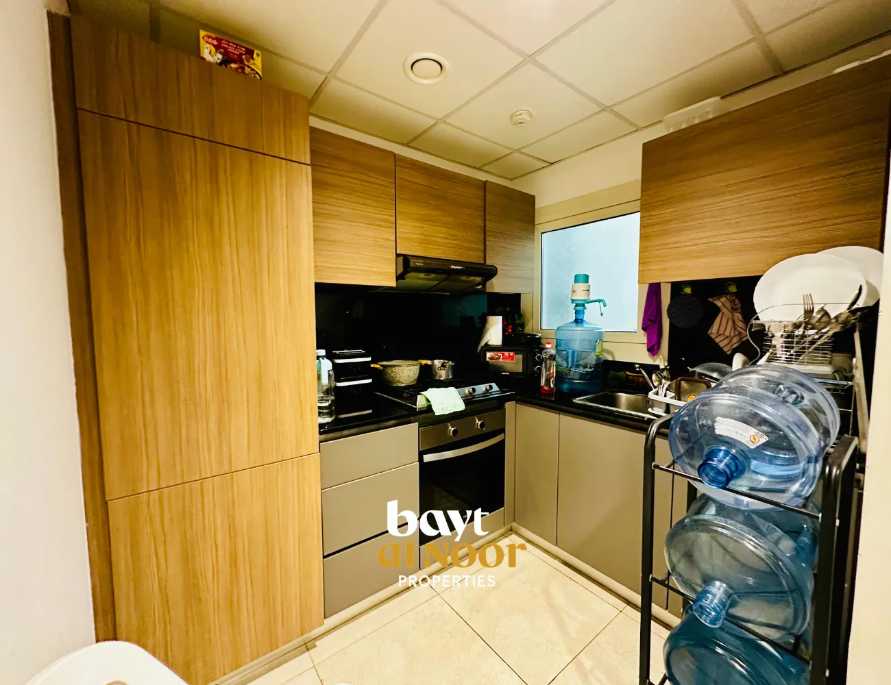 For Rent: Penthouse 1-Bedroom Flat with Spacious Layout in Muscat Hills | REF SS3067
