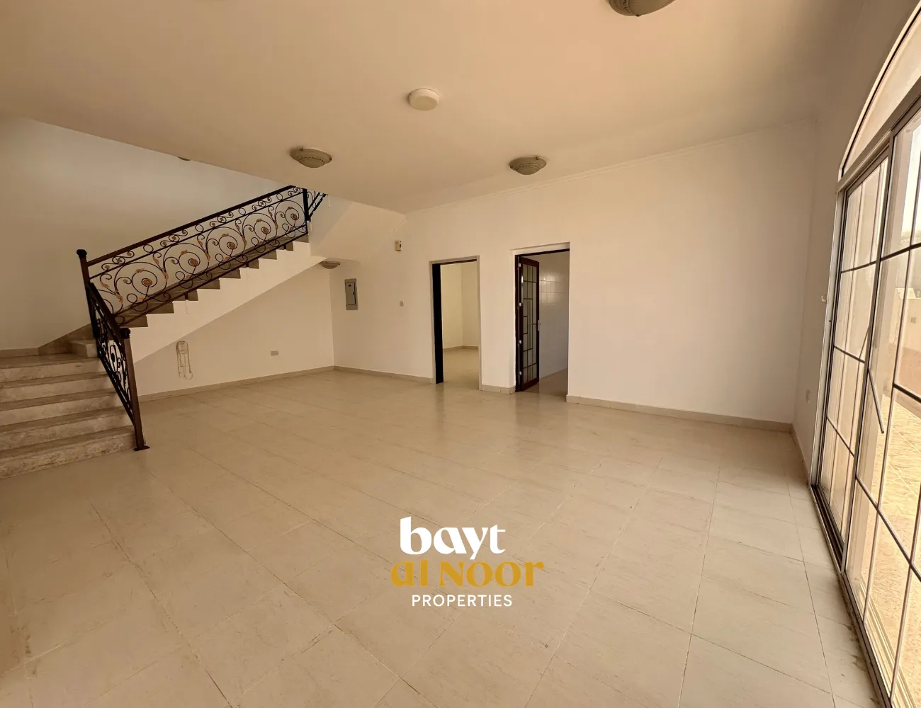 For Rent: Spacious 5-Bedroom Commercial Villa with Ample Parking | REF SS3085