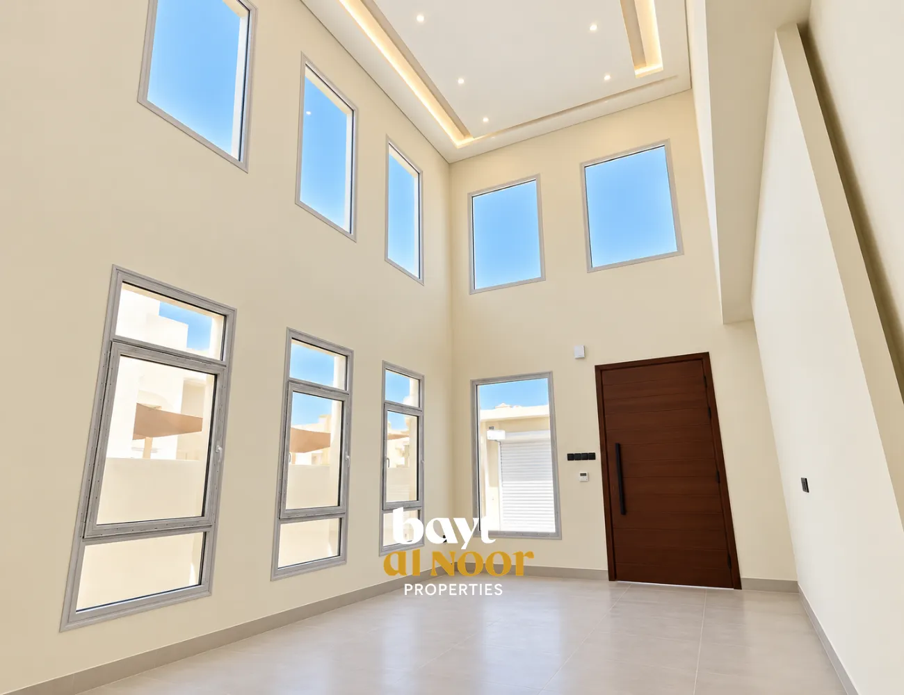 For Rent: Spacious 5-Bedroom Residential & Commercial Property in Al Maabilah | REF SS3087