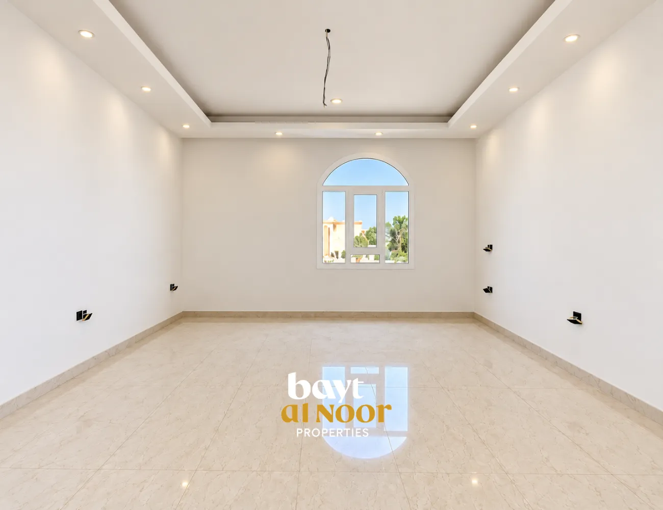 For Rent: Spacious 5-Bedroom Villa with Private Parking in Azaiba | REF SS3089